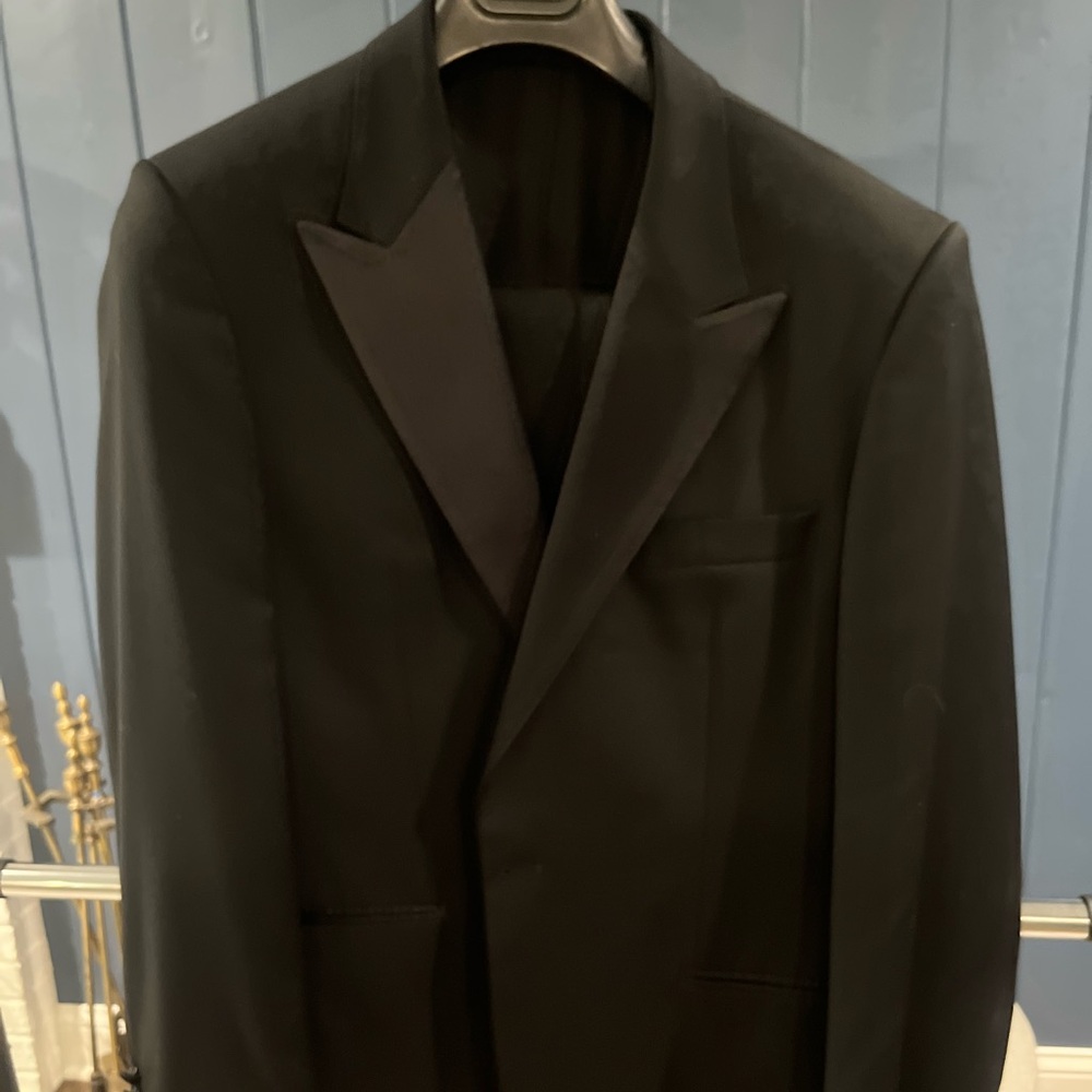 Hugo Boss Elegant Black Tuxedo